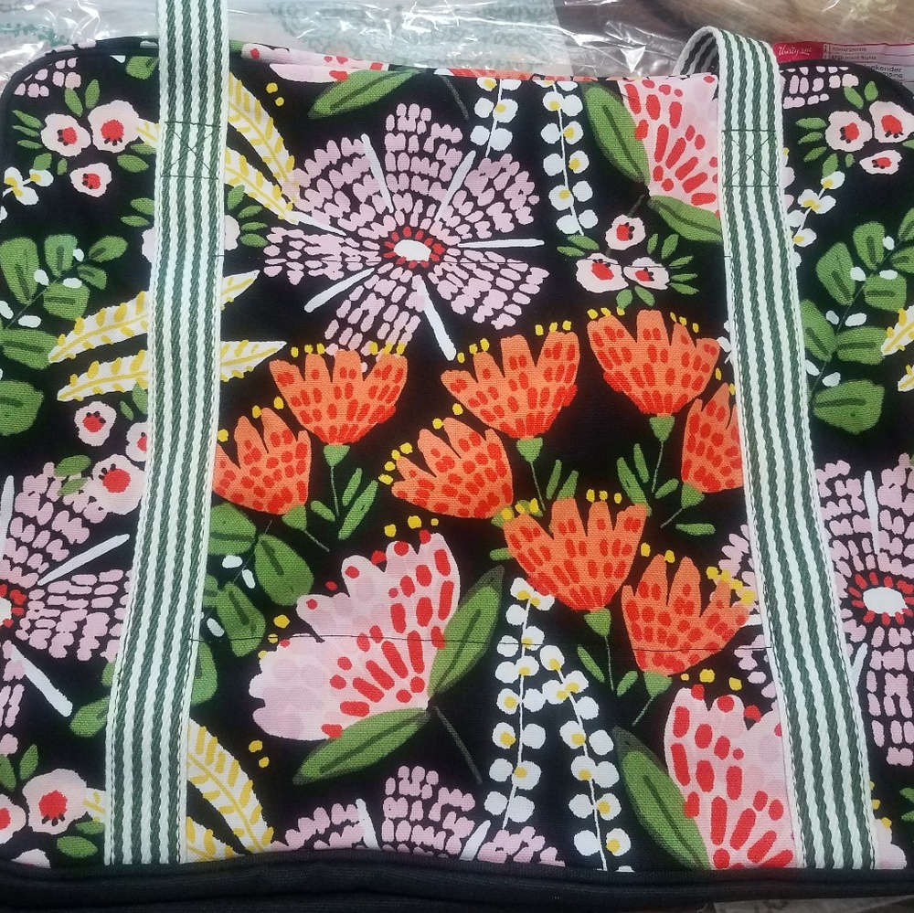 Away For The Weekender Island Nights